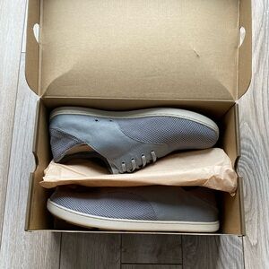 OluKai Men's Nohea Moku No Tie Boat Shoes in Sharkskin